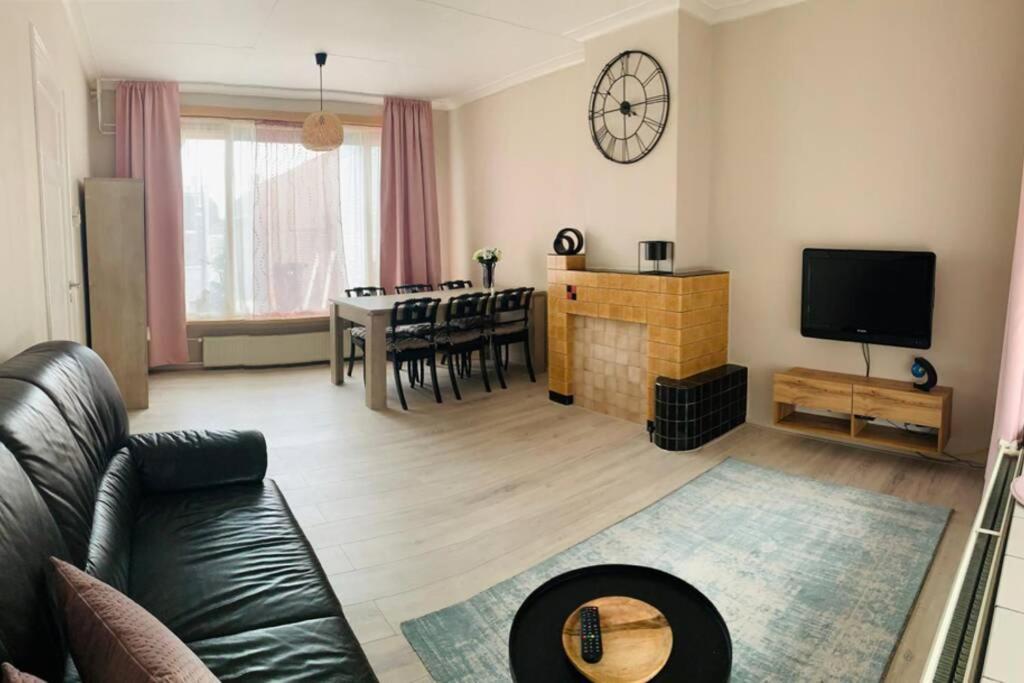 オーストブルグCosy House In The Heart Of The Center!アパートメント エクステリア 写真