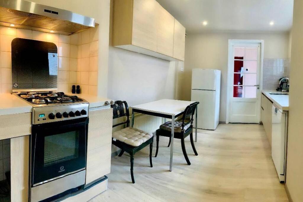 オーストブルグCosy House In The Heart Of The Center!アパートメント エクステリア 写真